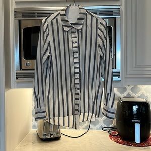Inc. International Concepts Blue and Silver Long Sleeve Button Up Blouse